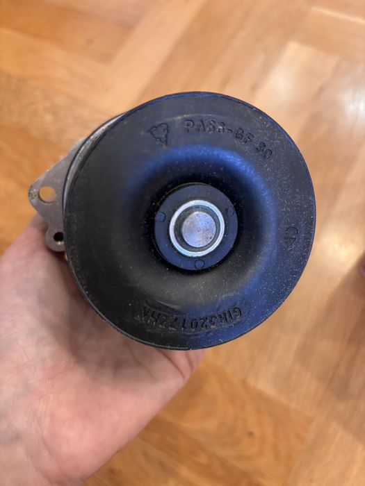 Водна помпа BMW 2.0 2.5l