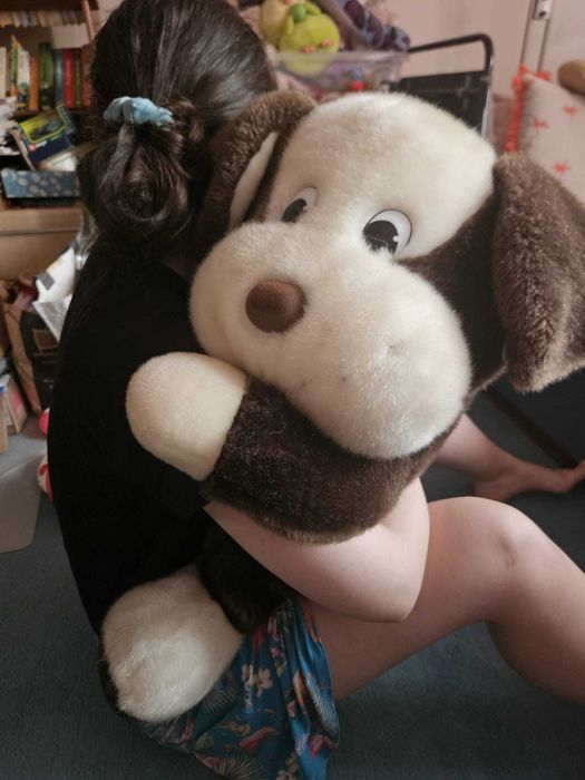 Catel mare de plus, foarte moale, IMPECABIL