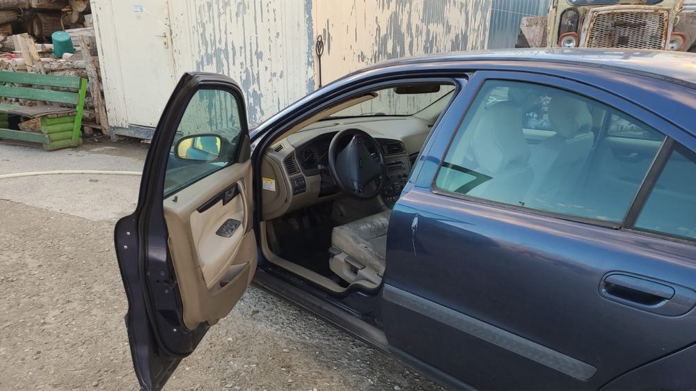 Volvo S60 functional INTREBARI LA NUMARUL  ATASAT!!!