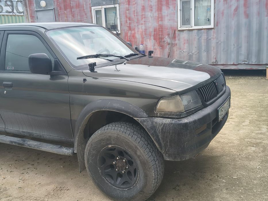 Продам машину Митсубиси