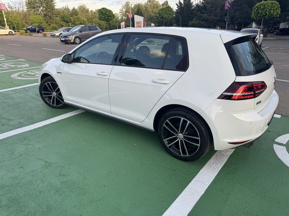 VW Golf 7 GTE 1.4 benzina 2015 200CP