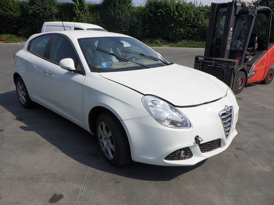 Alfa Romeo Giulietta 1.4/алфа жулиета 1.4