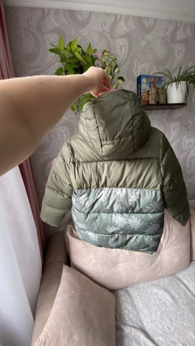 Продам куртку на мальчика