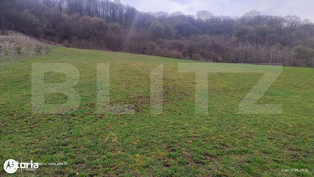 Teren superb 2.500 mp in Nicula – liniste, natura si priveliste de v