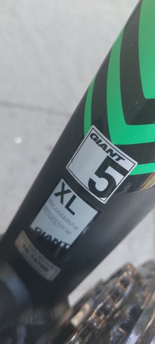 Продавам алуминиев байк Giant 27,5 цола, xl ра,мер