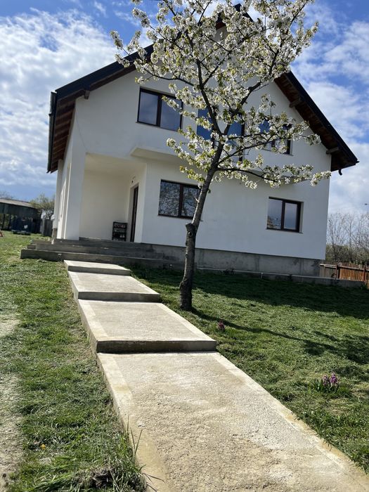 Oferim servicii  de constructii