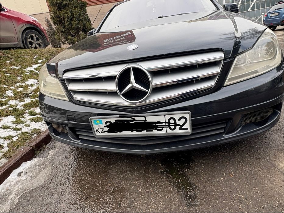 Продам бампер w204