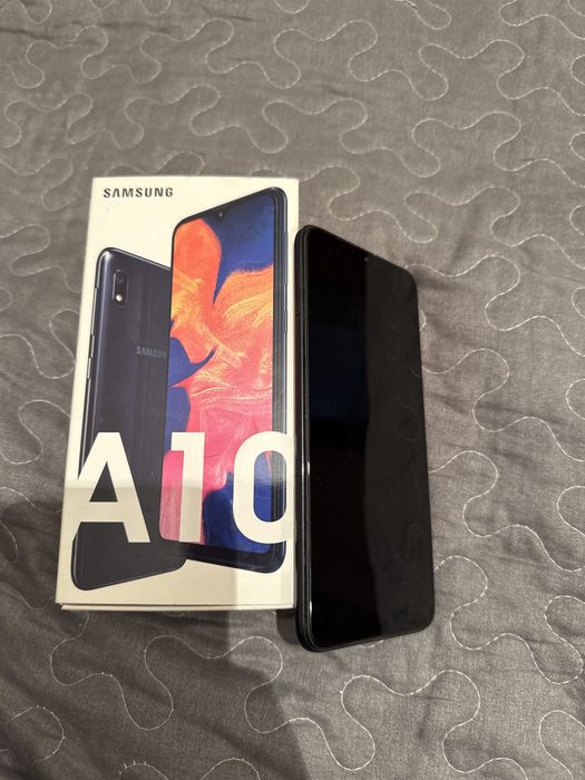 Samsung A10 продам