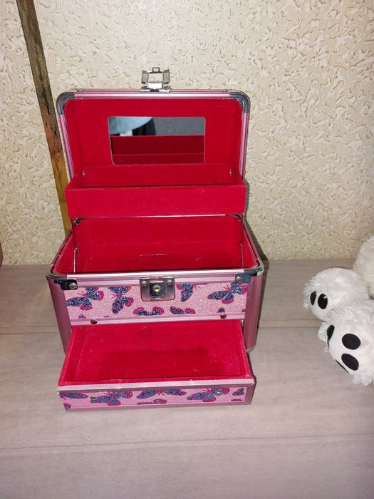 Продам красивые шкатулки.