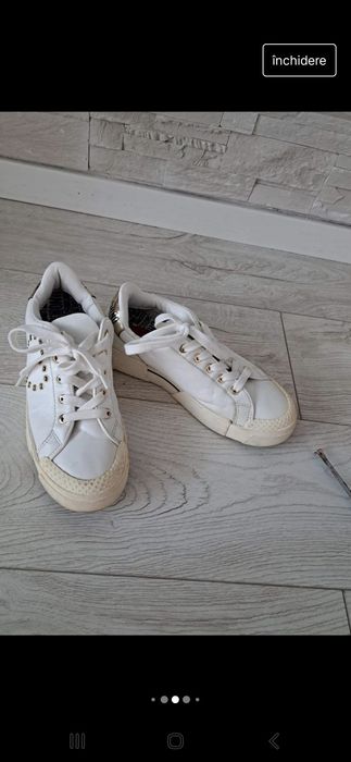 Adidasi love moschino marimea 37 24cm in interior.