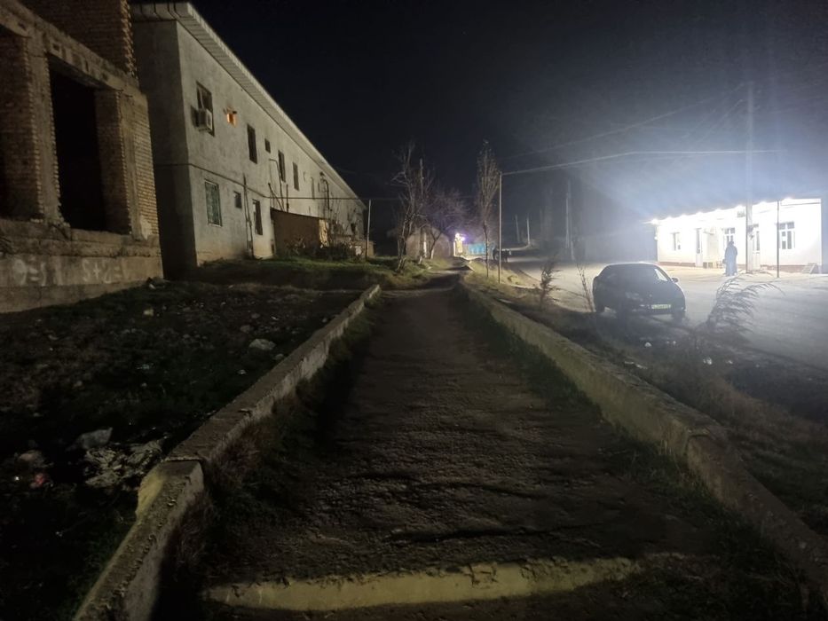 Toshkent Yangiyo'lda 2 qavatlik bino sotiladi