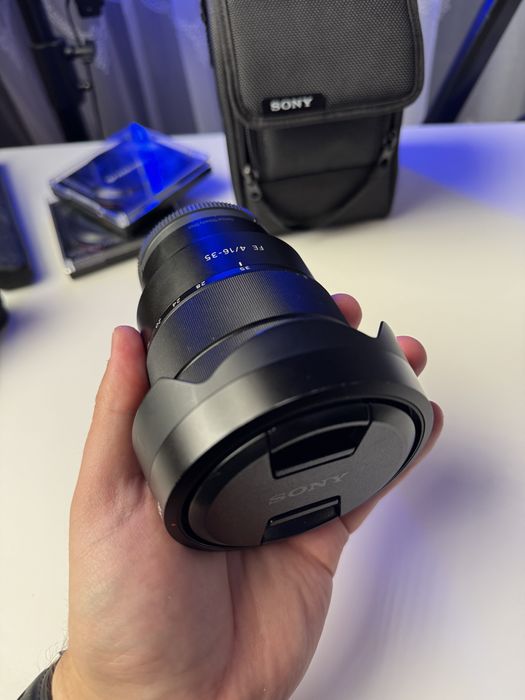Sony FE 16-35mm F4 ZA OSS Zeiss