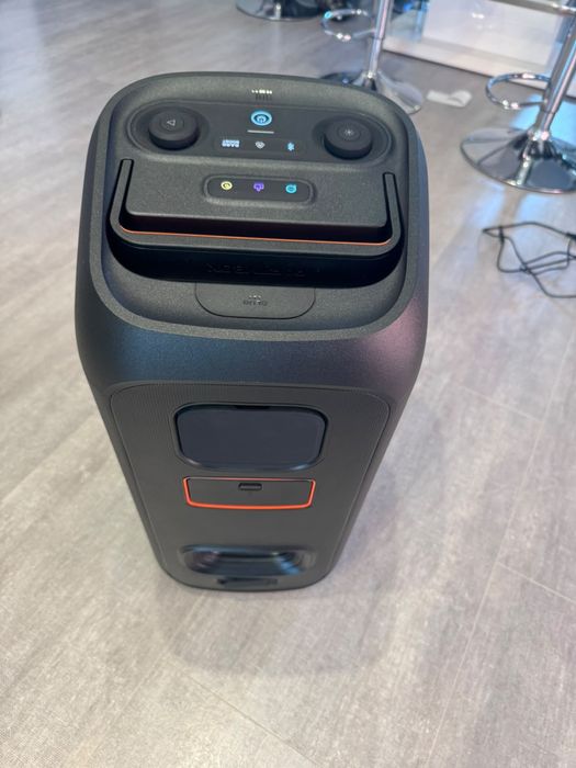 Vand 2 boxe jbl partybox 120