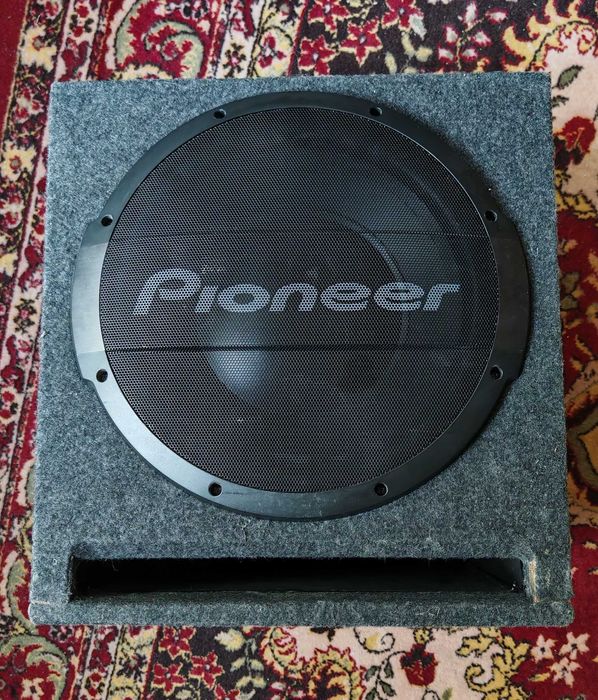 Vând subwoofer activ Pioneer ,utilizat.
