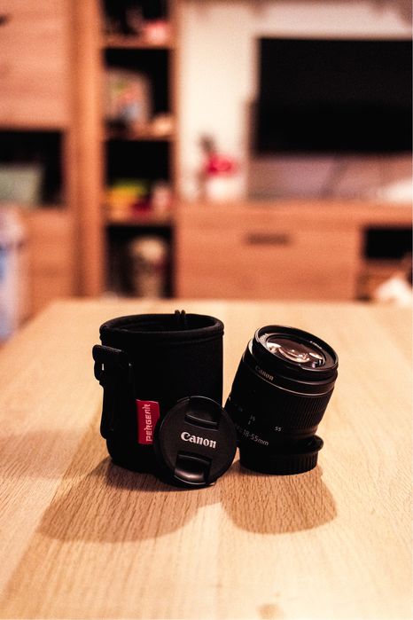 Obiectiv Canon 18-55 III + pouch cadou