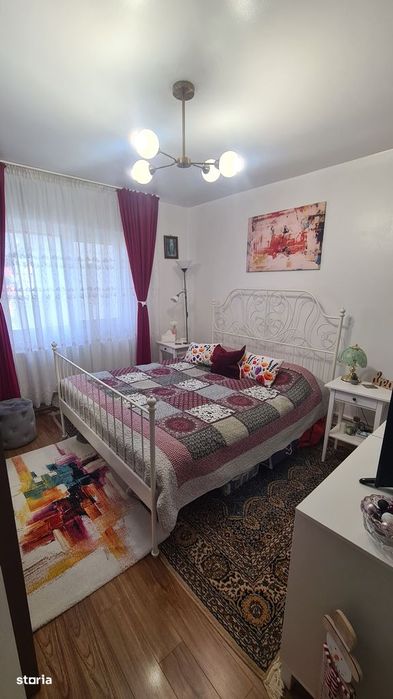 Apartament cu 2 camere de vânzare în Curtea de Argeș.