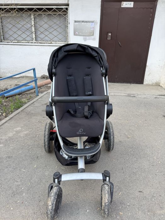 Коляска Quinny.