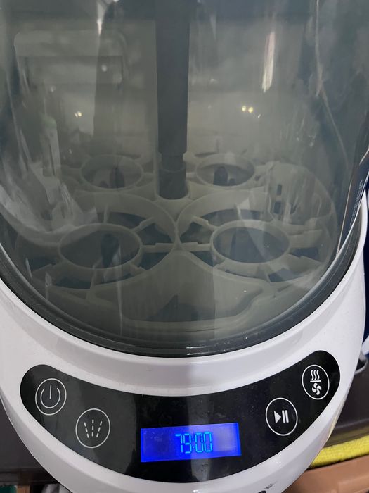 Aparat Babybrezza spalat-sterilizat-uscat biberoane