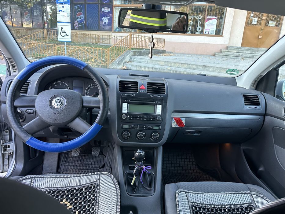 Golf V 2005 1.6 Benzina mpi