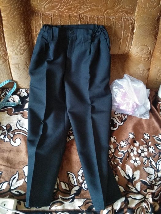 Брюки черные на девочку