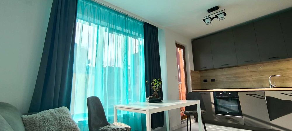 Тристаен апартамент в Манастирски ливади на ул.Иван Сусанин и гараж