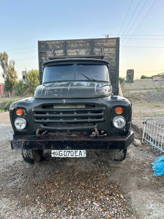 Продаётся ЗИЛ грузовик