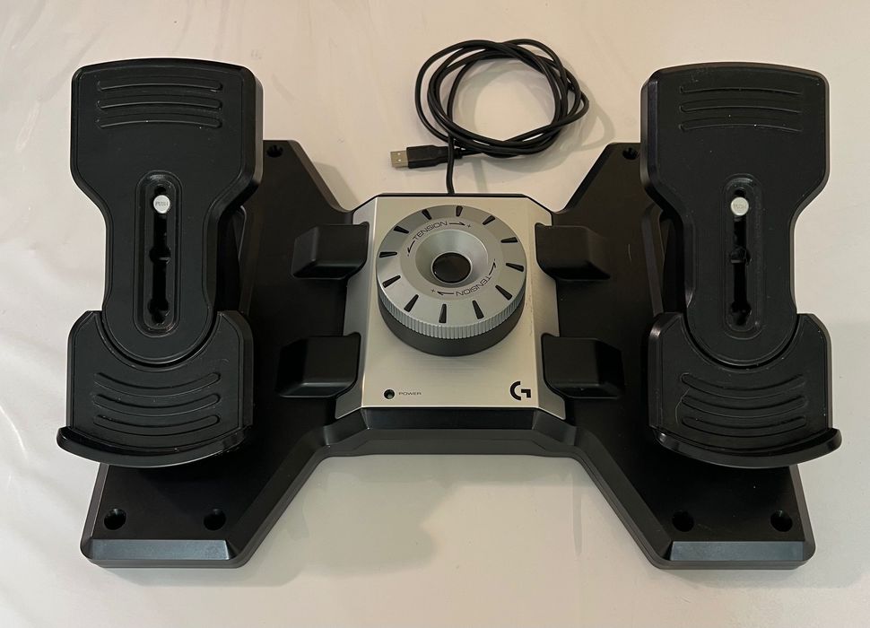 Logitech G Flight Rudder Pedals + Thrustmaster T.Flight HOTAS X