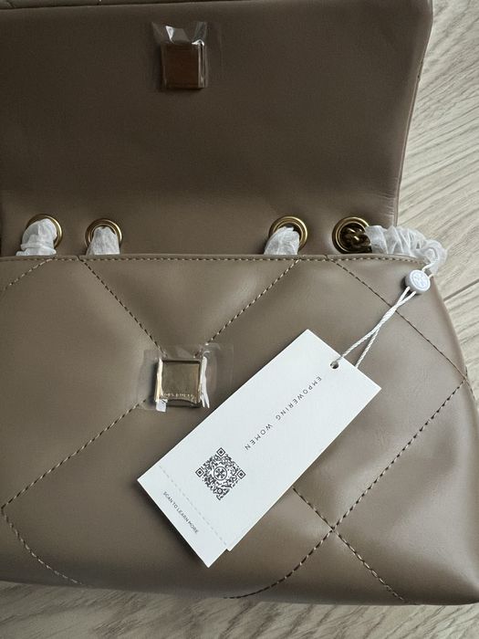 Geanta Tory Burch Kira Chevron bej