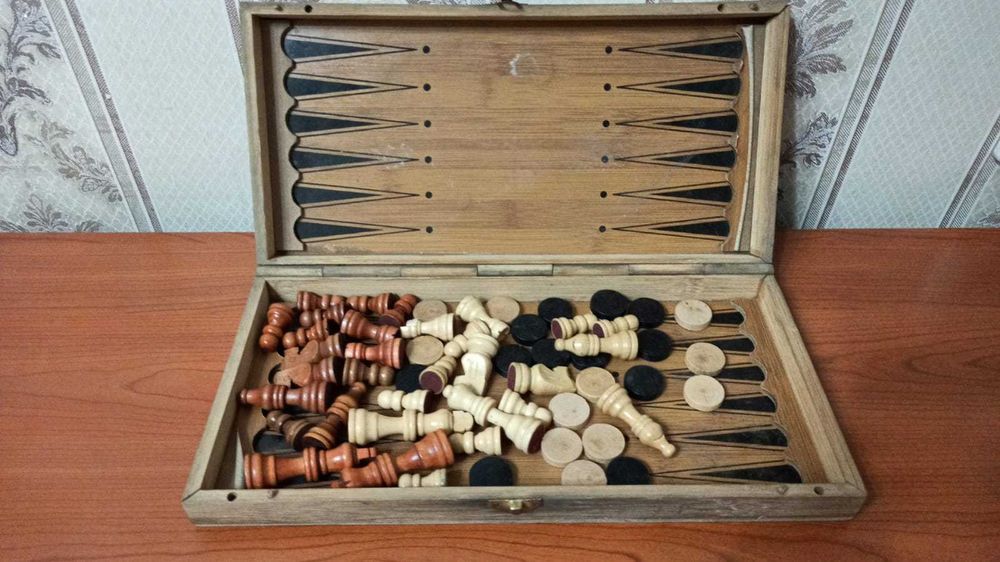 Шахматы деревянные и магнитные