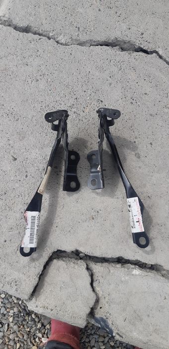 Петля капота toyota highlander