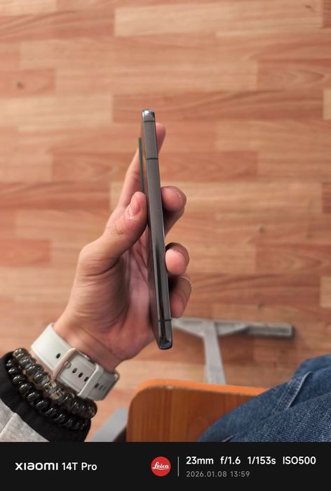 Продам Samsung s22