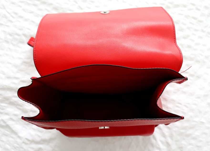 Vand rucsac rosu nou Zara