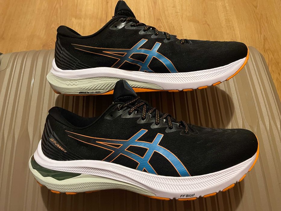 Asics Gel GT2000-11 45 н. 28.5 см