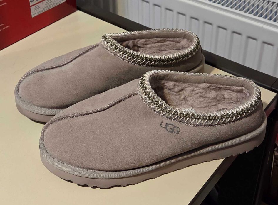 UGG Tasman II gri-bej deschis, mărimea 43, aproape noi