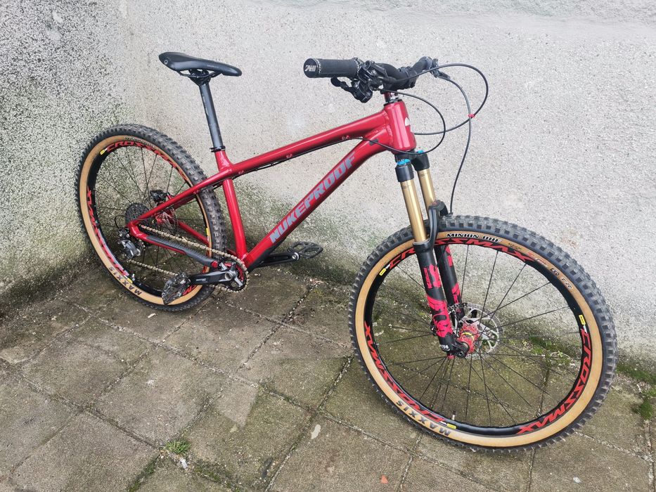 Nukeproof scout 27. 5 M