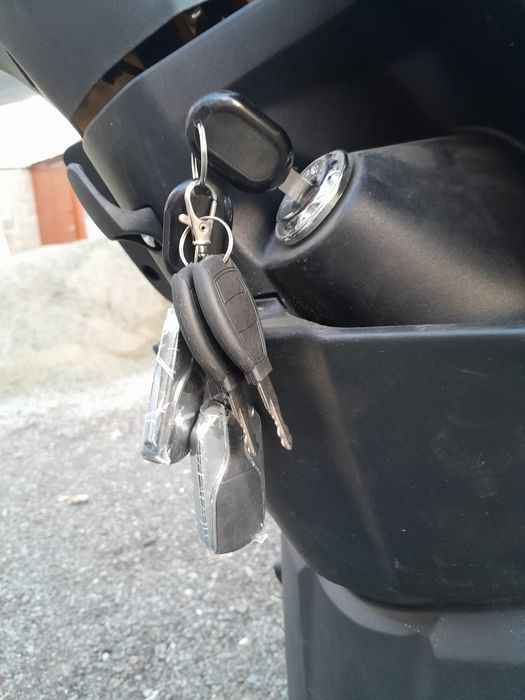 Продам новый скутер!