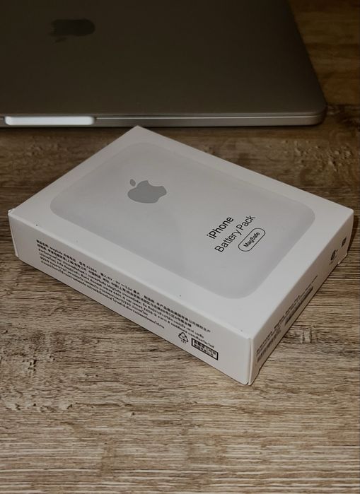 Безжично зарядно MagSafe Iphone