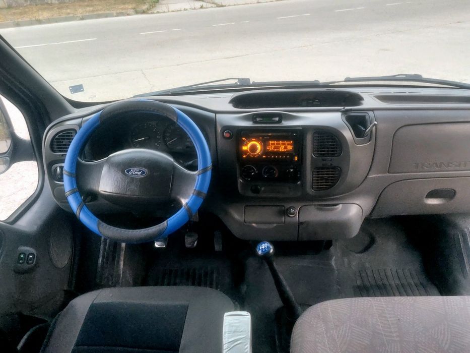 Форд Транзит 2.0tdci.  5+1места