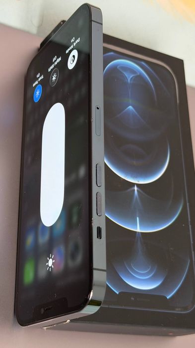 Iphone 12 pro max blue