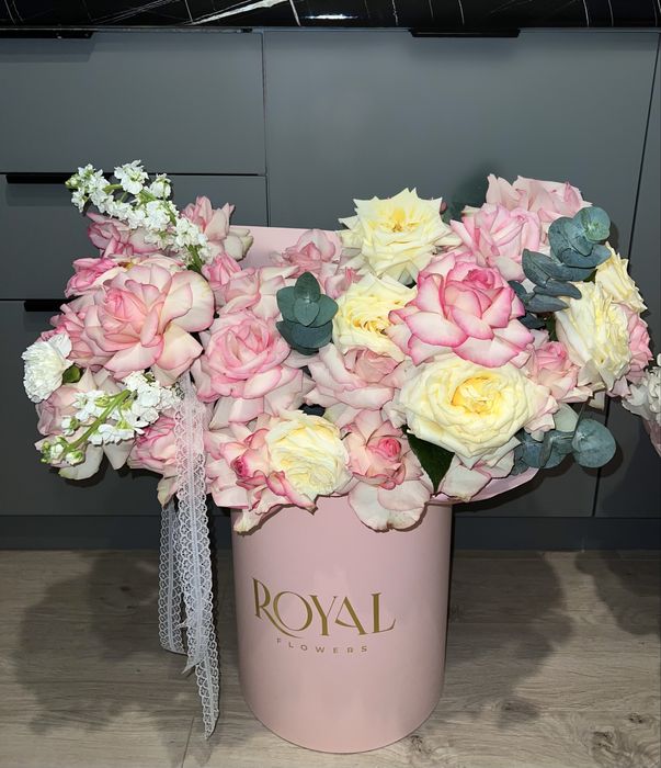 Огромный букет свежий