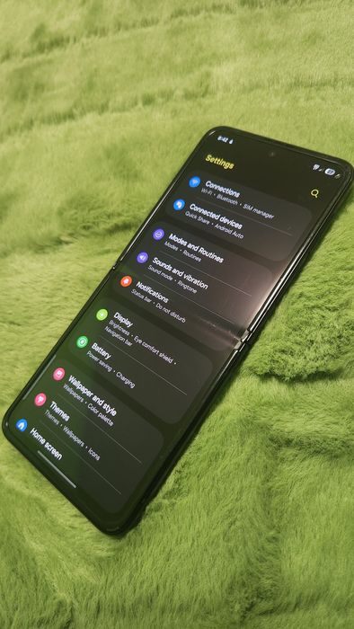 Samsung Galaxy Z Flip 3 impecabil