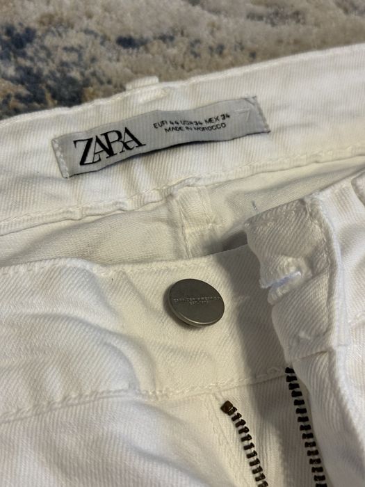 Джинсы Zara