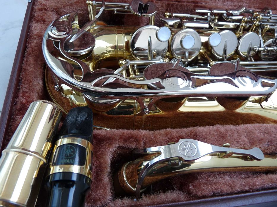 Продавам Алт саксофон Yamaha 25 като нова