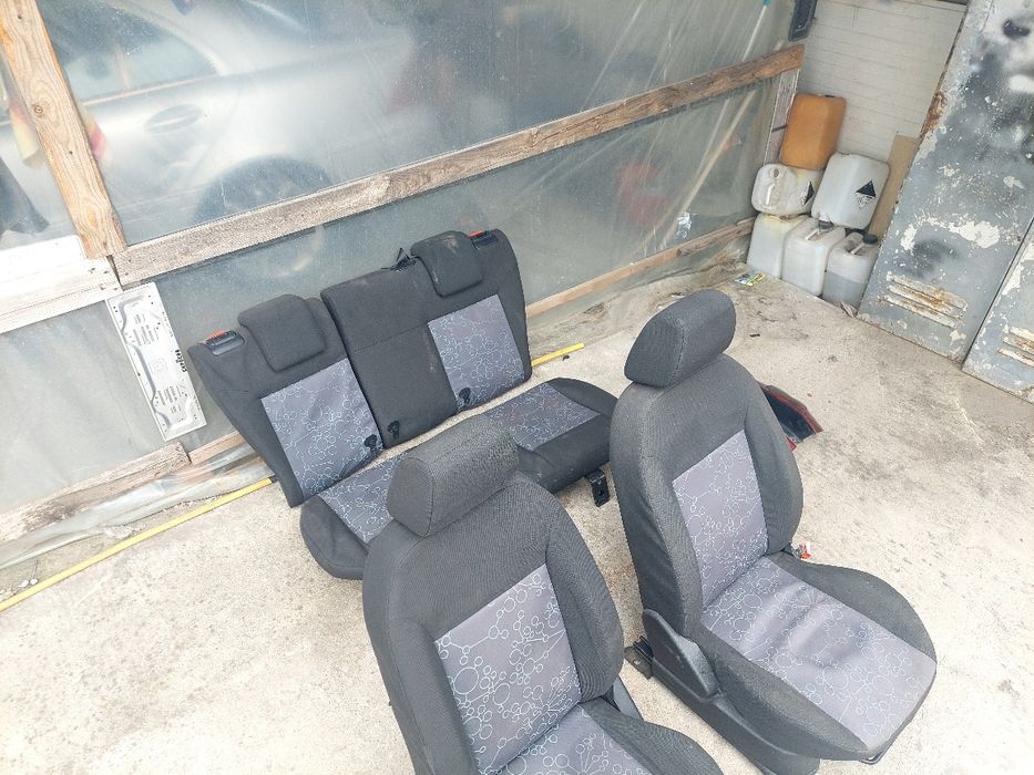 Салон за Ford Fiesta 2007