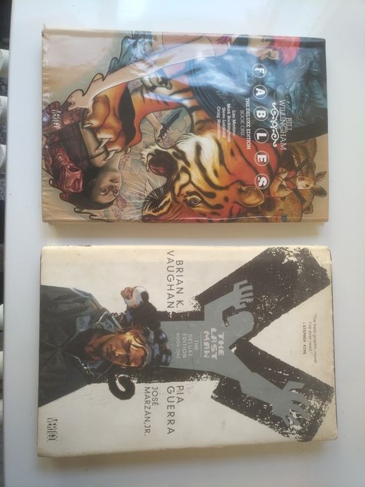 Два броя комикси