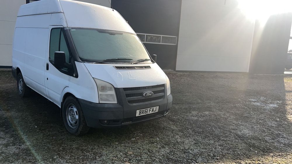 Ford Transit 2011