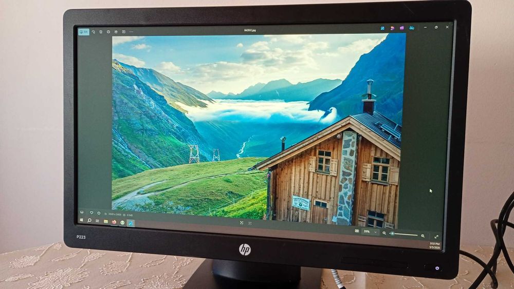Монитор HP P223 22 Инча - Хубав