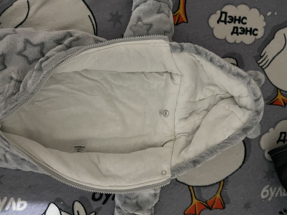 Продаю детский комбинезон.