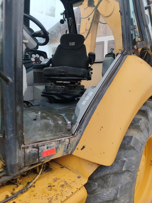 Buldoexcavator  cât 432