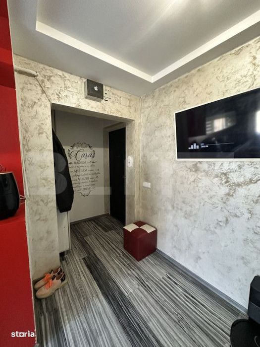 Apartament 3 camere, 68 mp, zona Dezrobirii